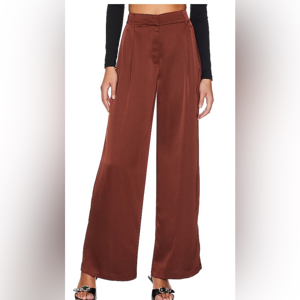 Size small, revolve